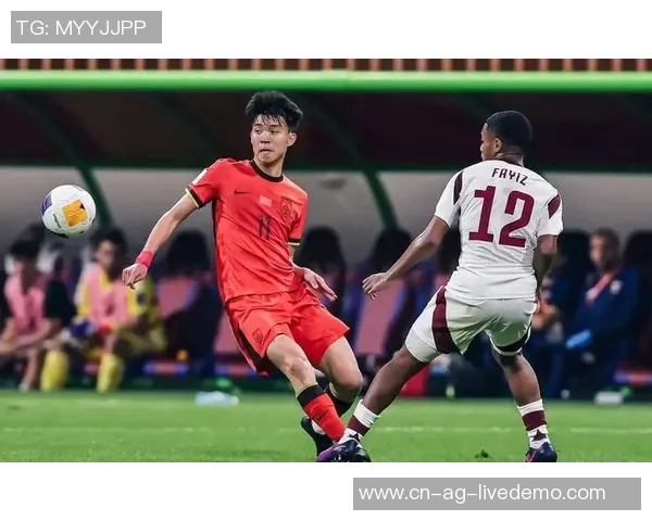 中国足球队员在国际赛场上的崛起与挑战分析